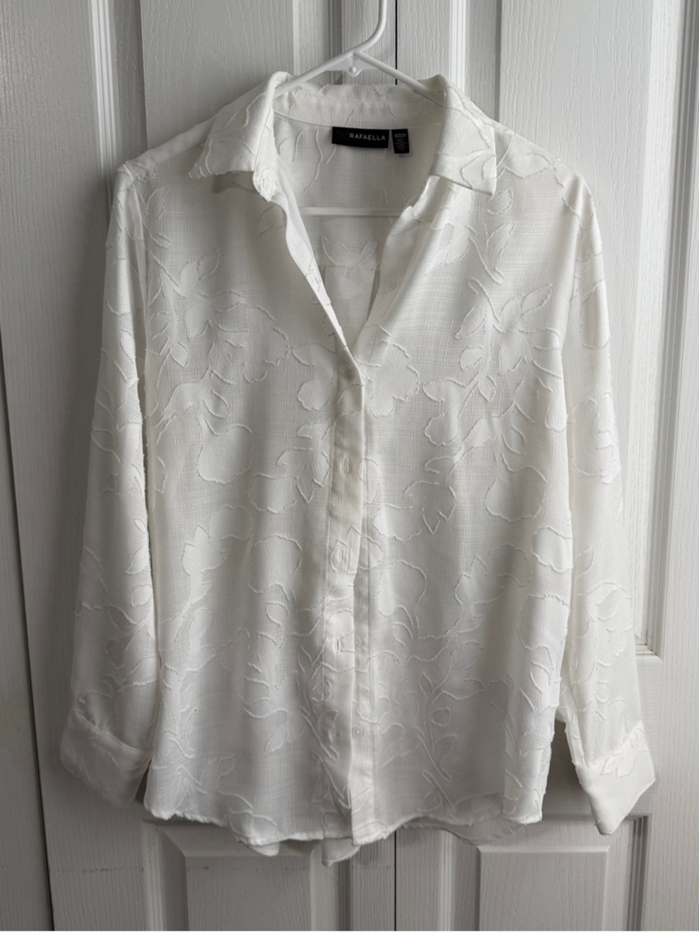 Rafaella white floral‎ long sleeve button up size small